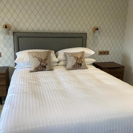 Hotel The Blind Bull Little Hucklow Esterno foto