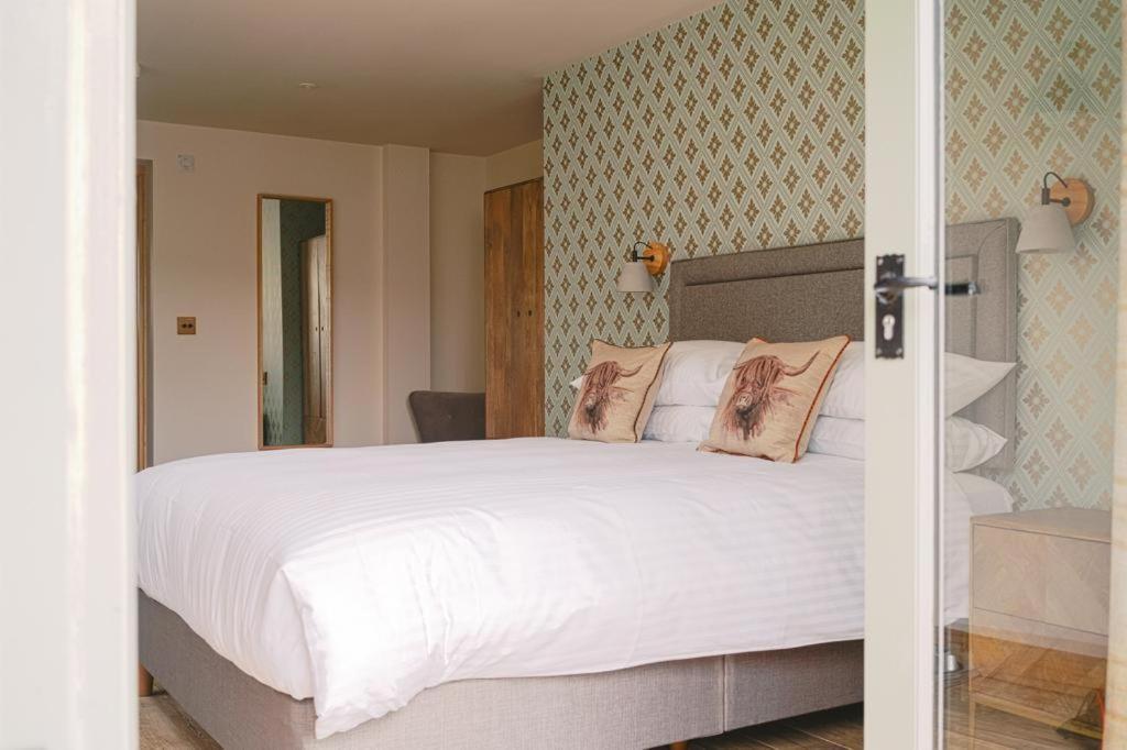 Hotel The Blind Bull Little Hucklow Esterno foto
