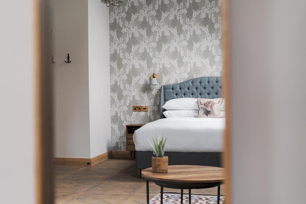 Hotel The Blind Bull Little Hucklow Esterno foto